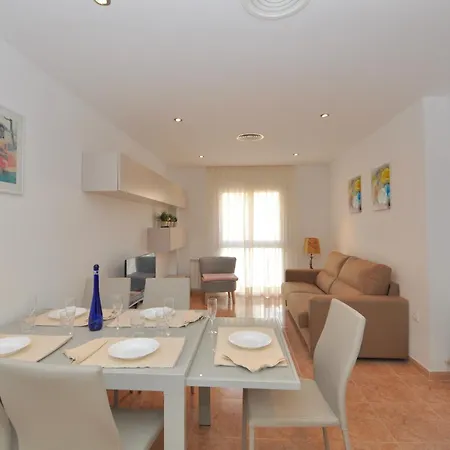 Duplex Llaverias Apartman *