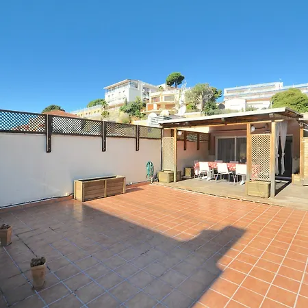 Duplex Llaverias アパート *